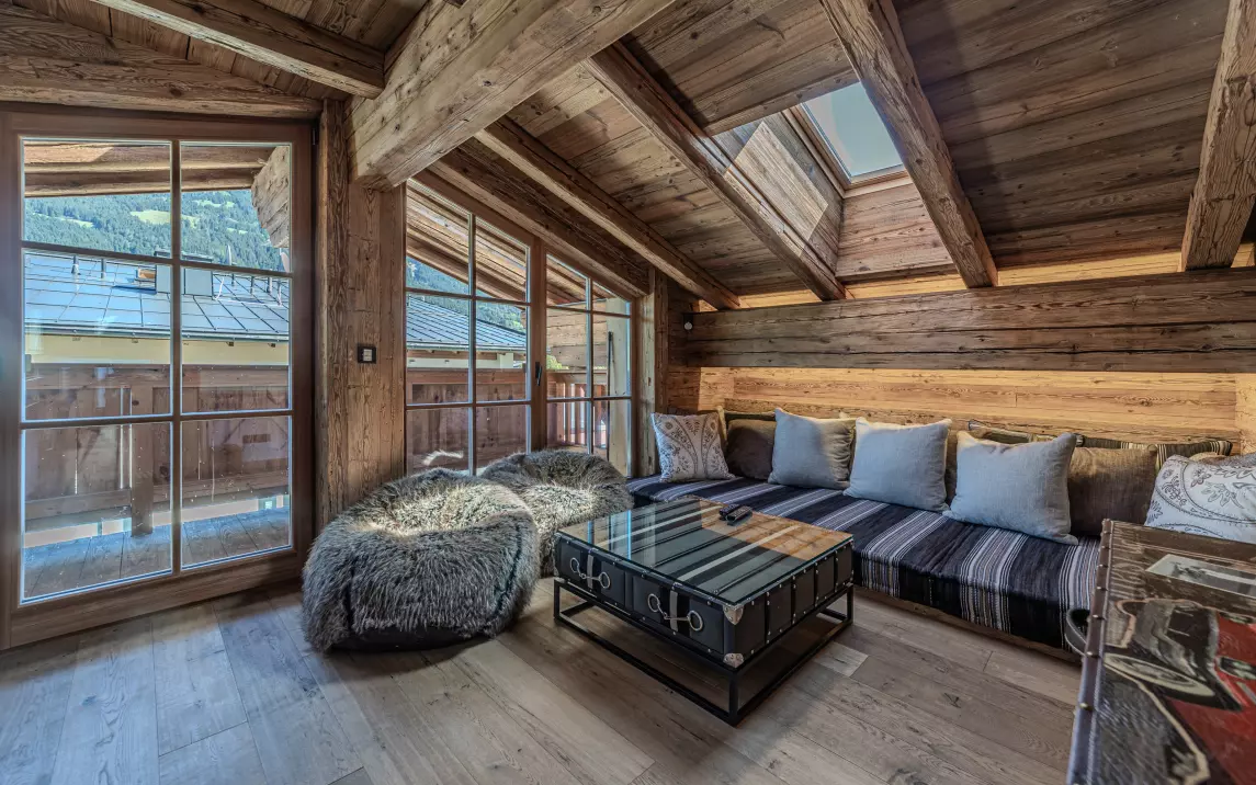 Lounge room