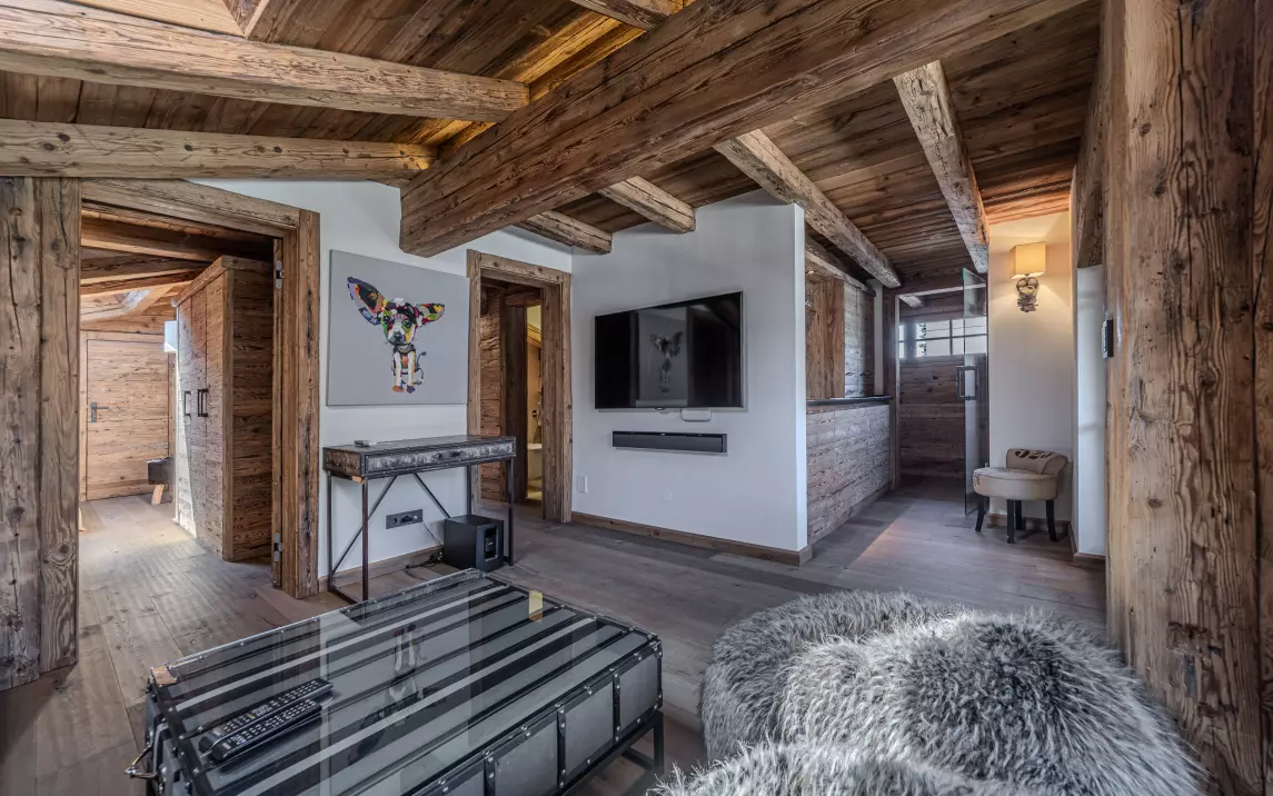 Lounge room