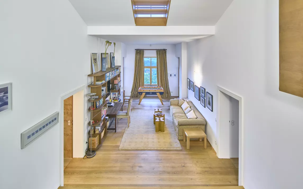 Secondary living room