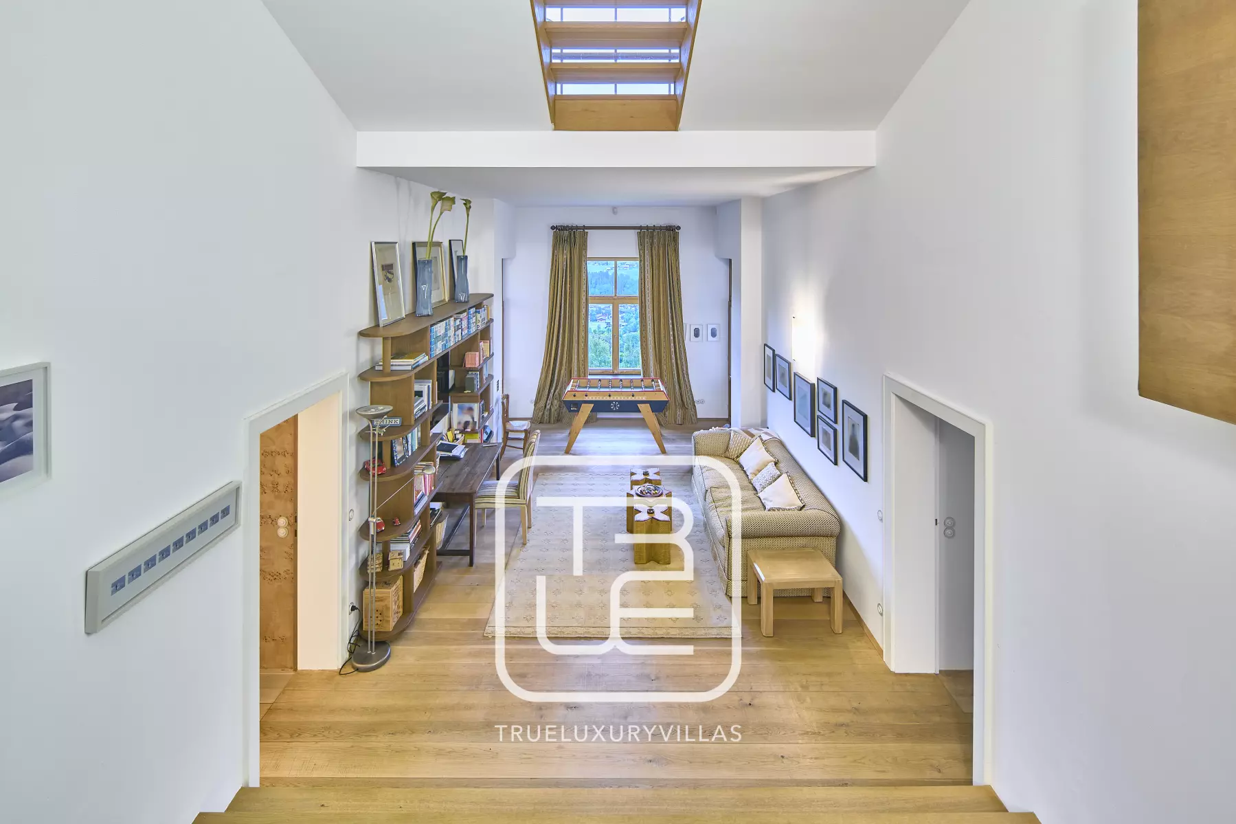 Secondary living room