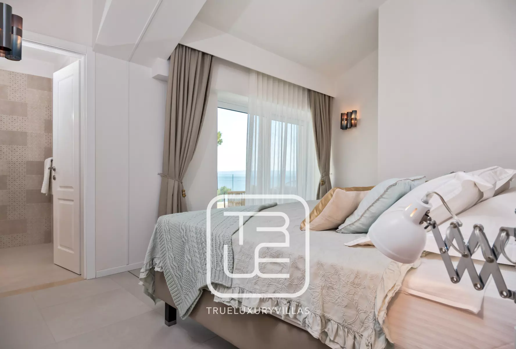 Villa Polly