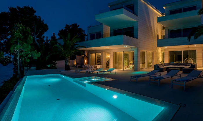 Villa Nola