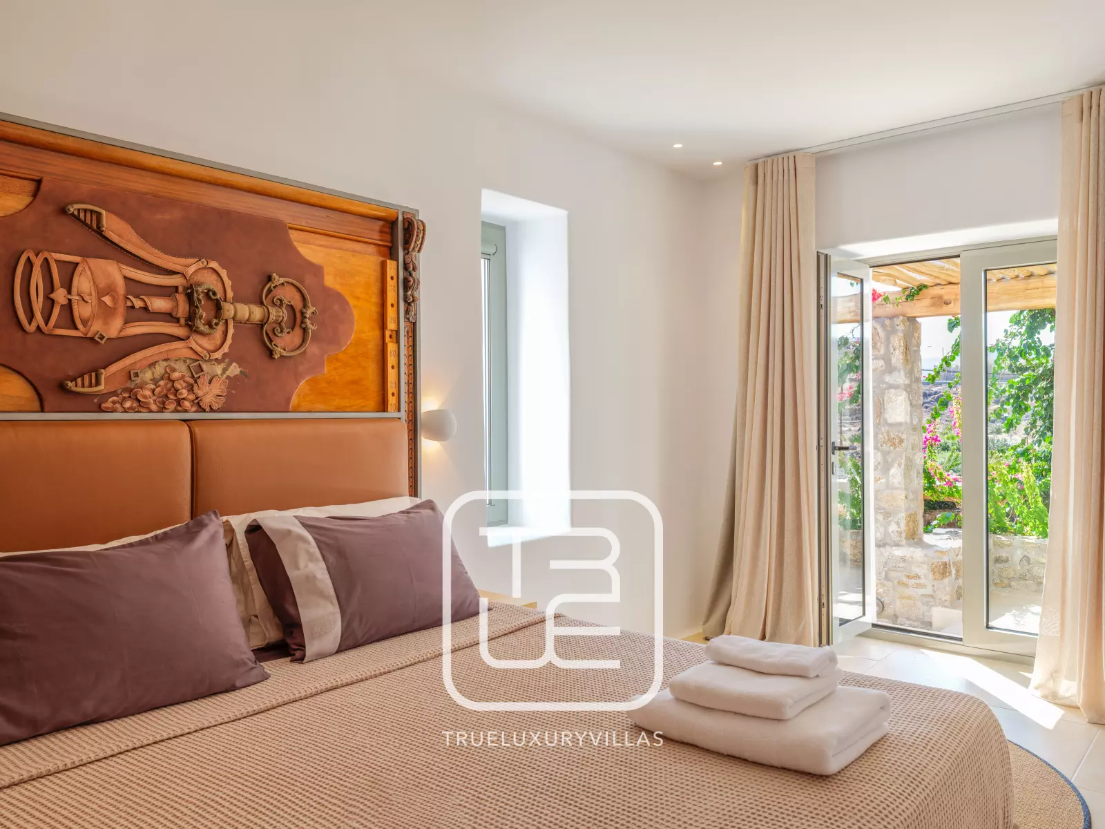 Lukas Estate