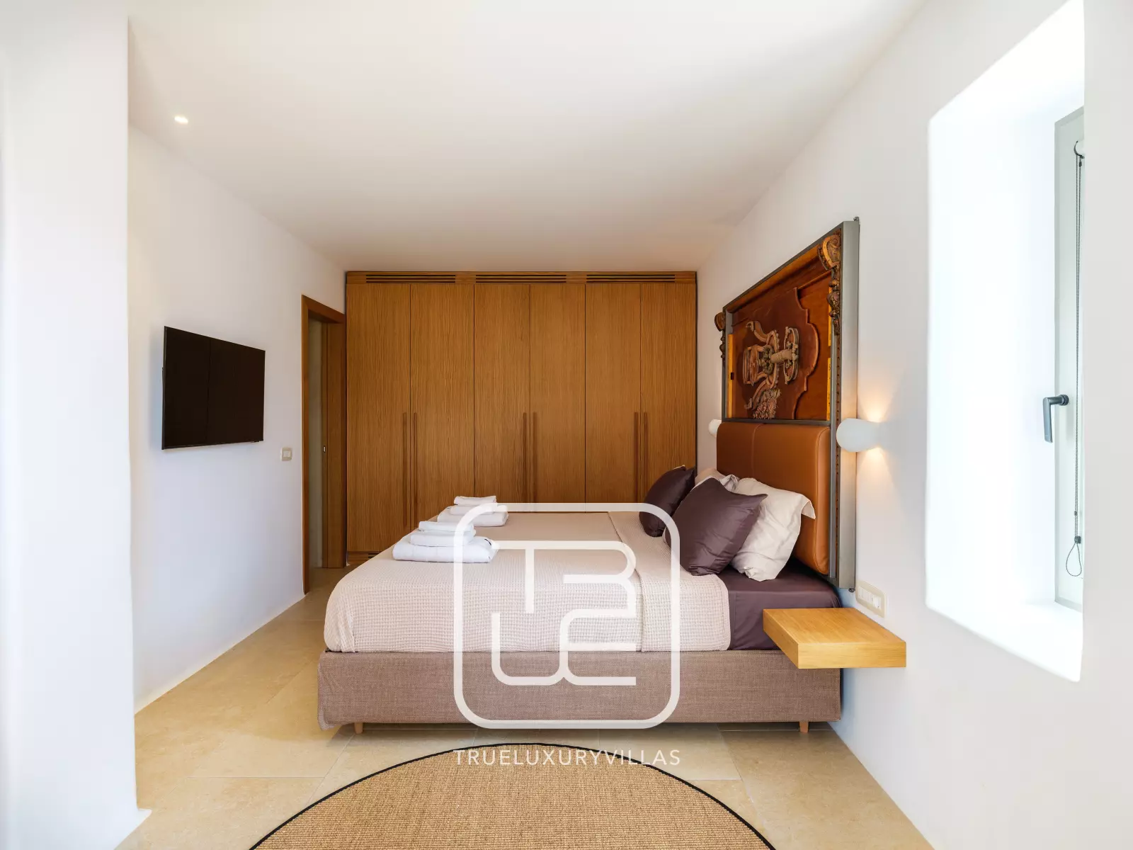 Lukas Estate