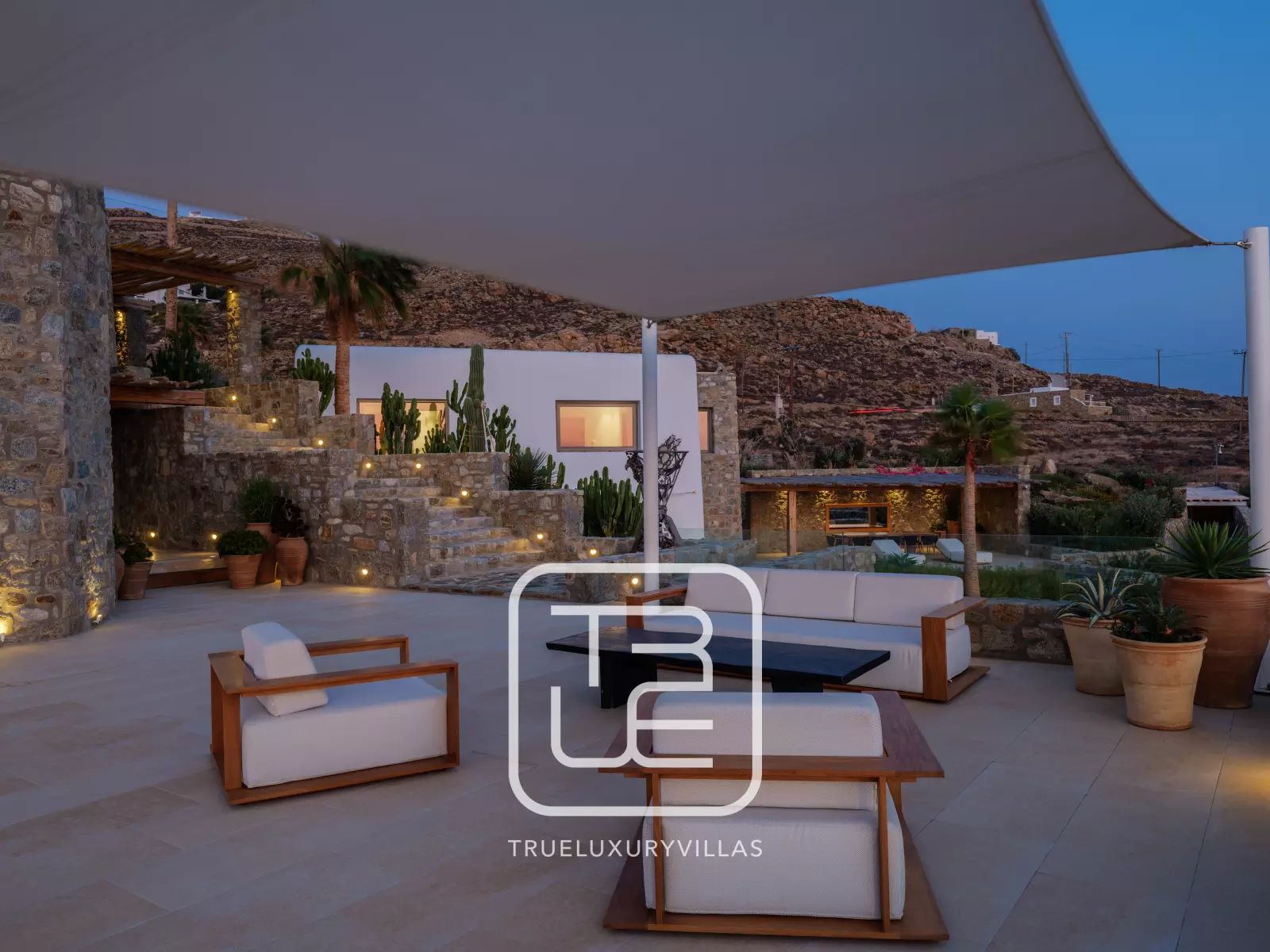 Lukas Estate
