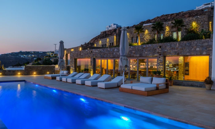 Lukas Estate