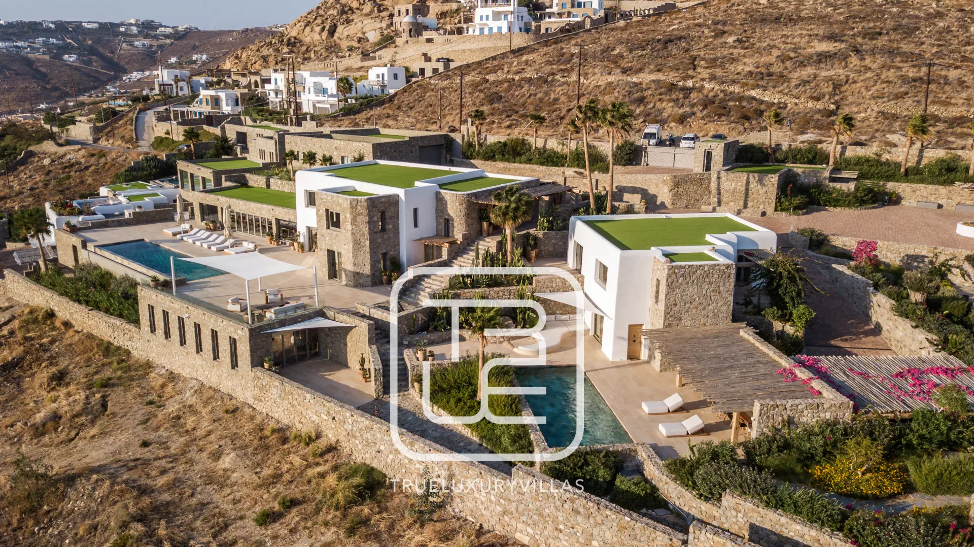 Lukas Estate