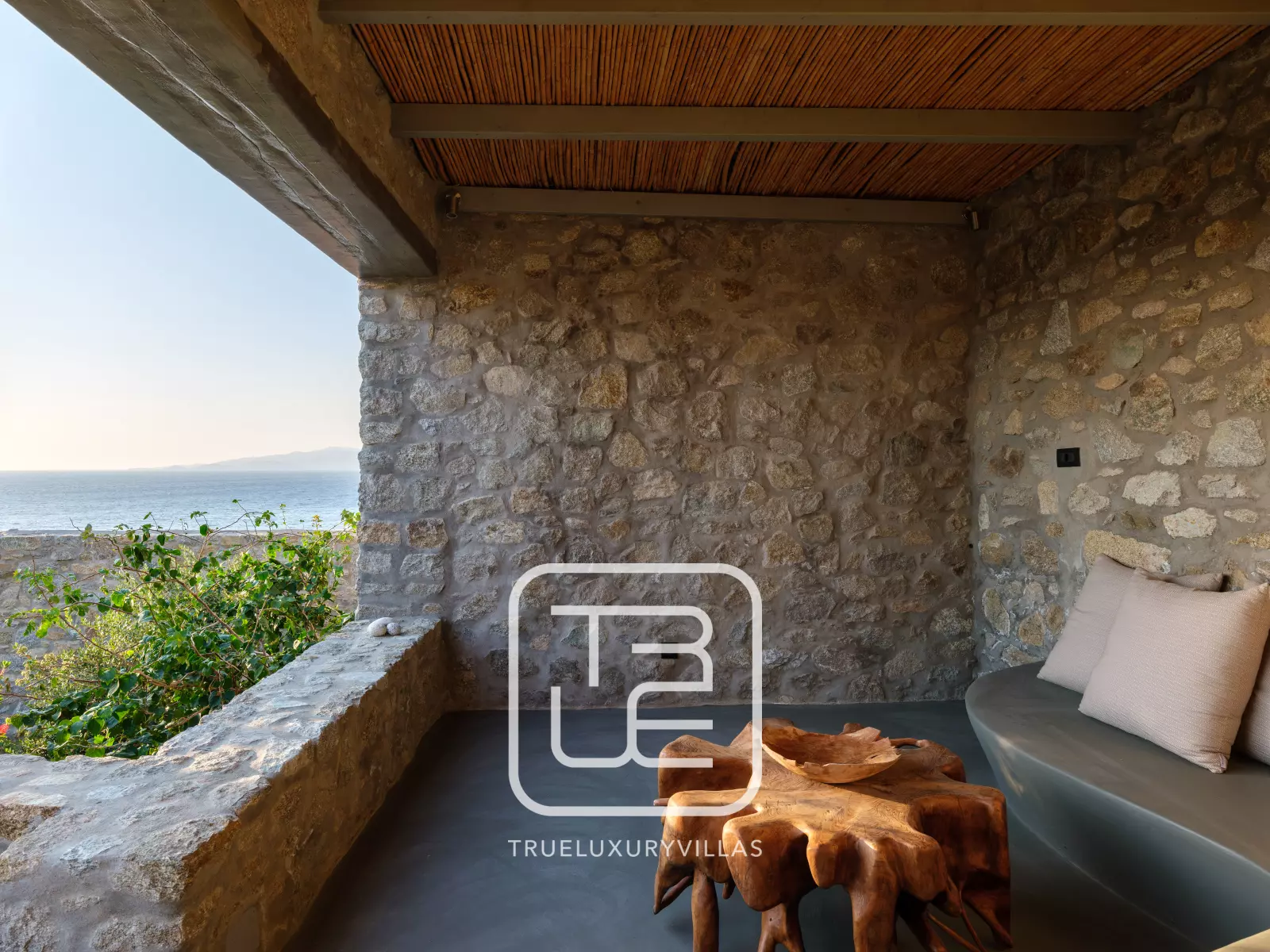 Lukas Estate