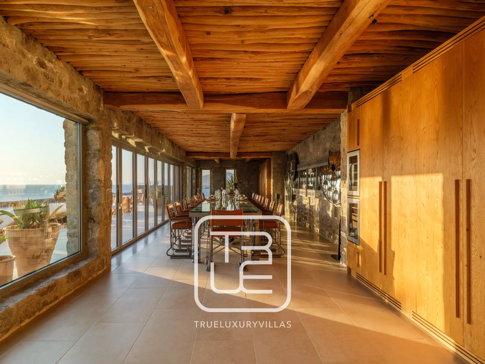 Lukas Estate