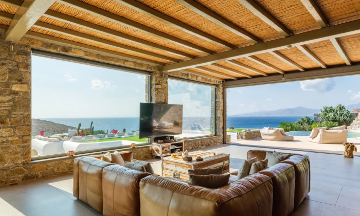 Lukas Estate
