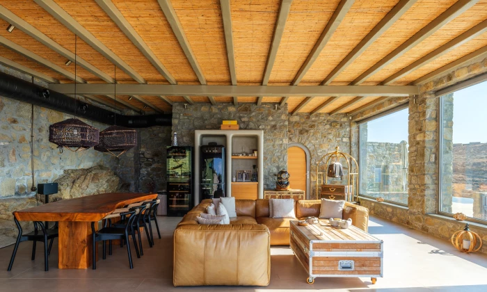 Lukas Estate