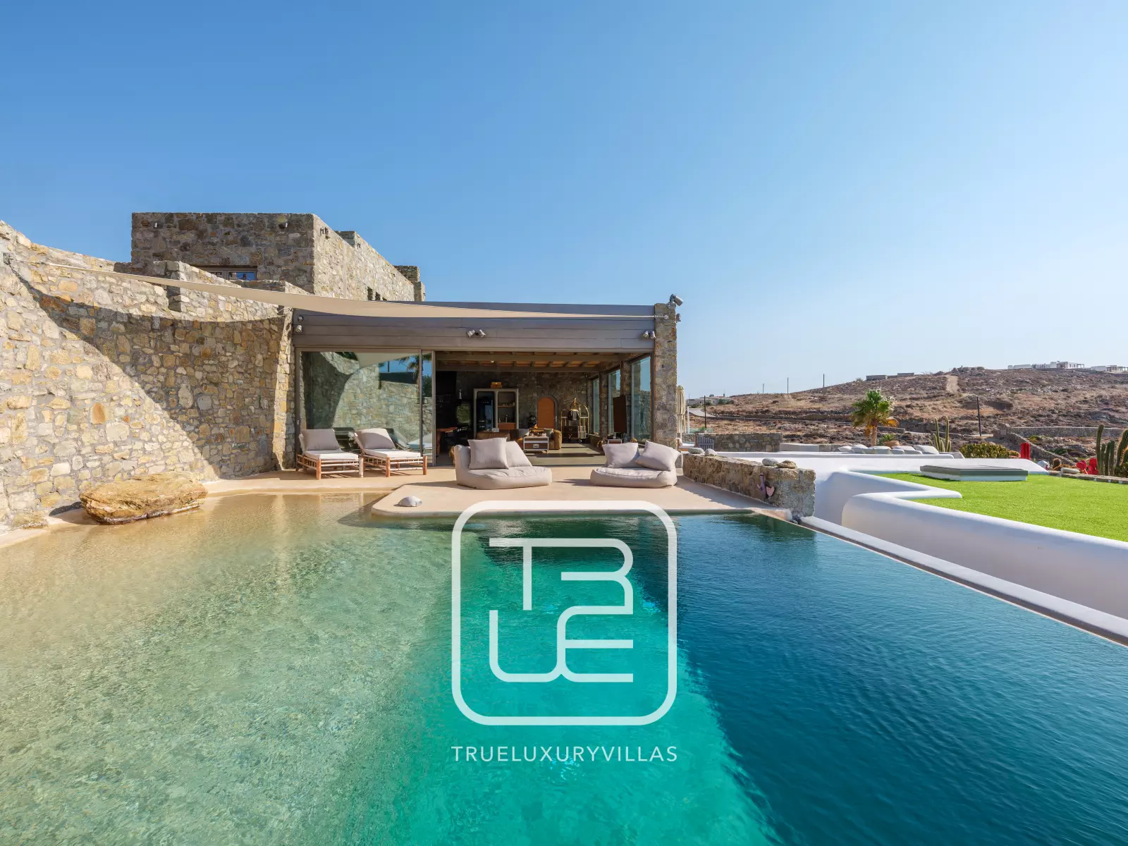 Lukas Estate