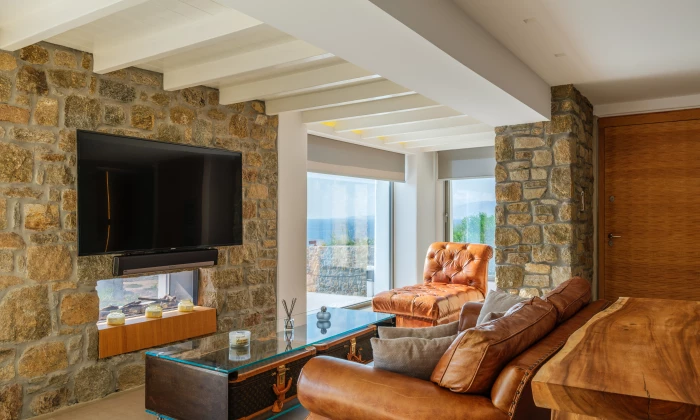 Lukas Estate