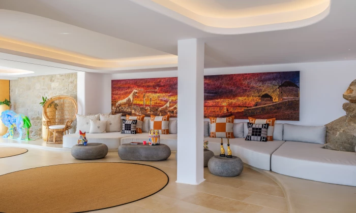 Lukas Estate