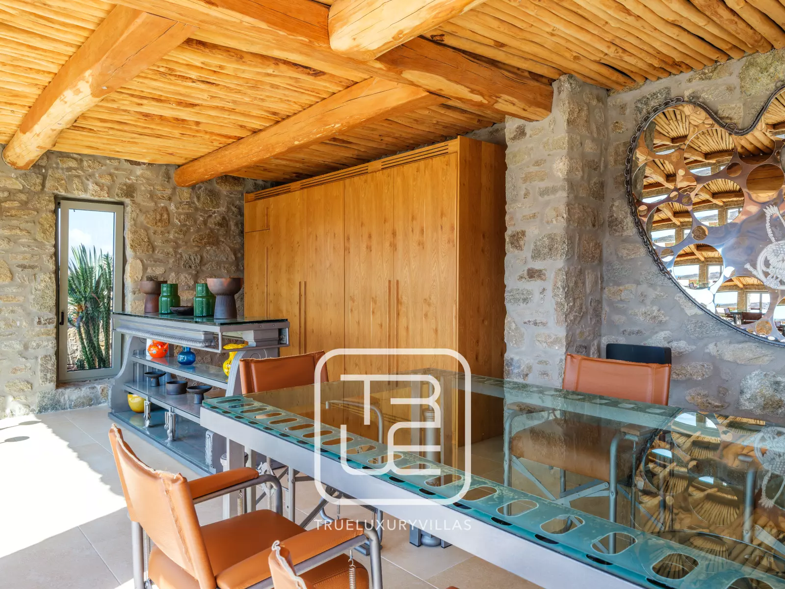 Lukas Estate