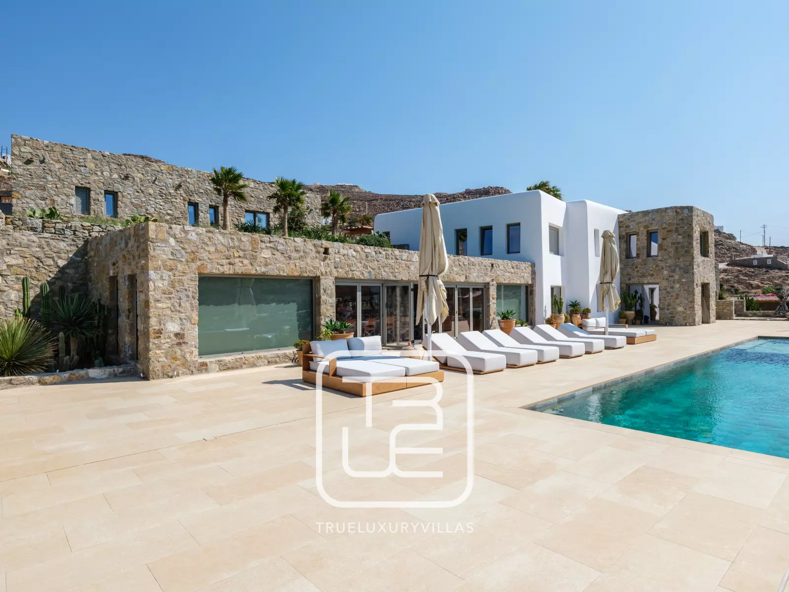 Lukas Estate