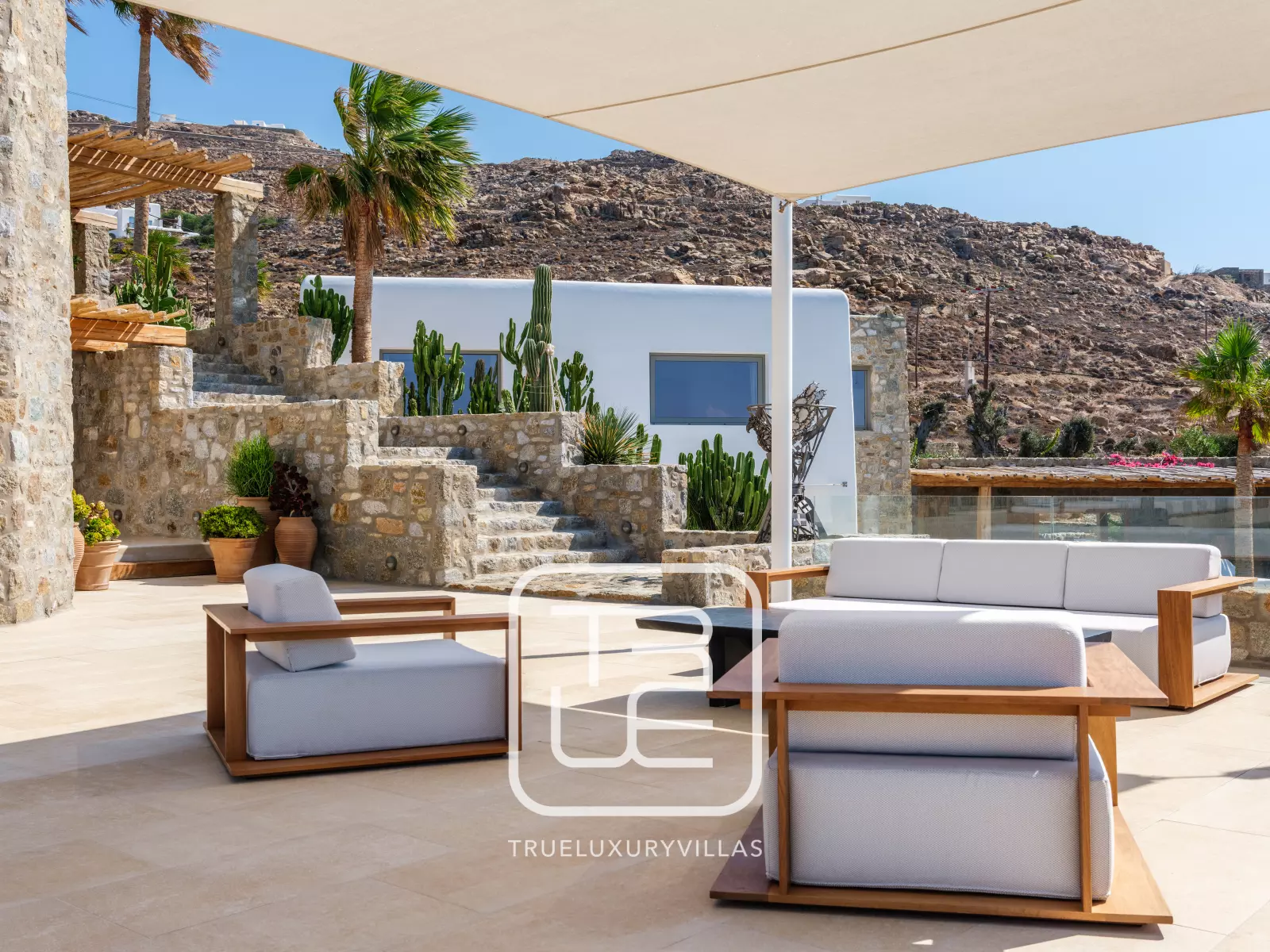 Lukas Estate