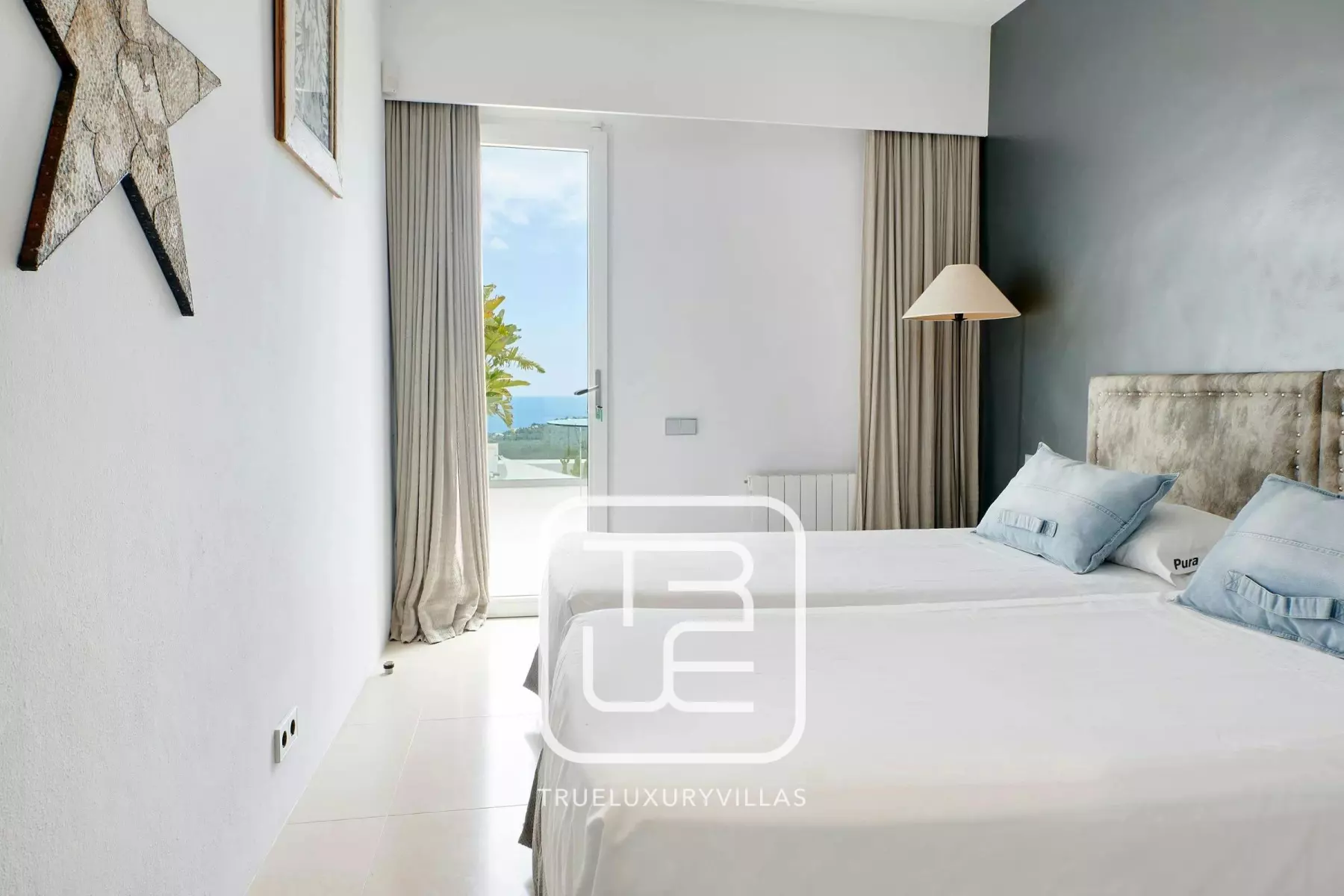 Villa Azu