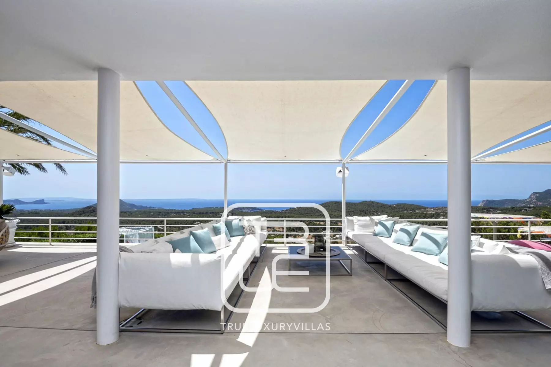 Villa Azu