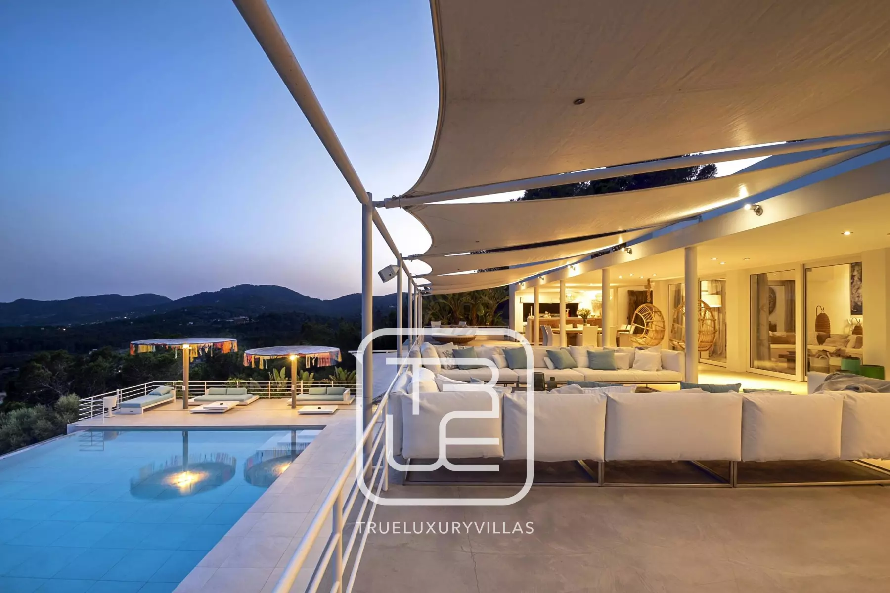Villa Azu