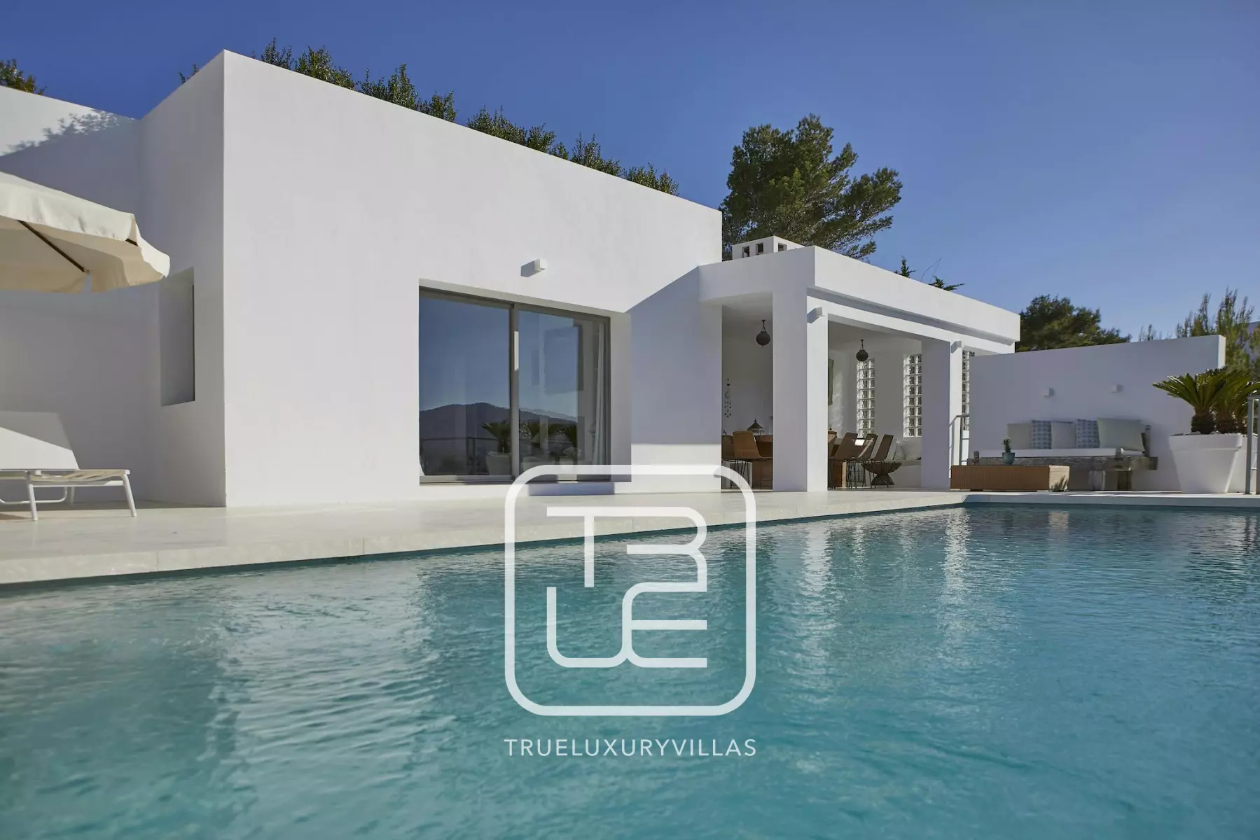 Villa Raza