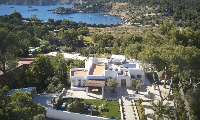 Villa Raza