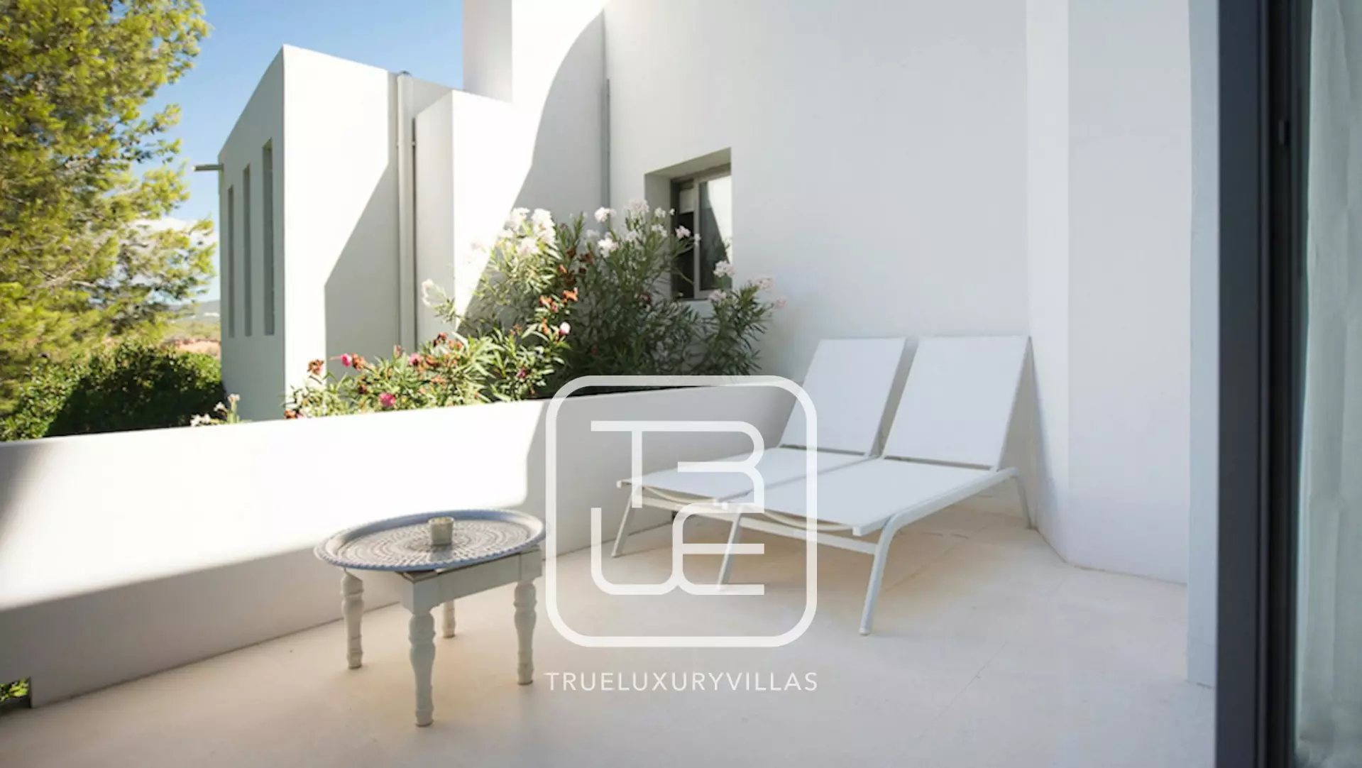 Villa Raza