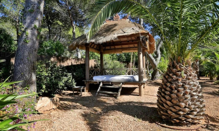 Villa Raza