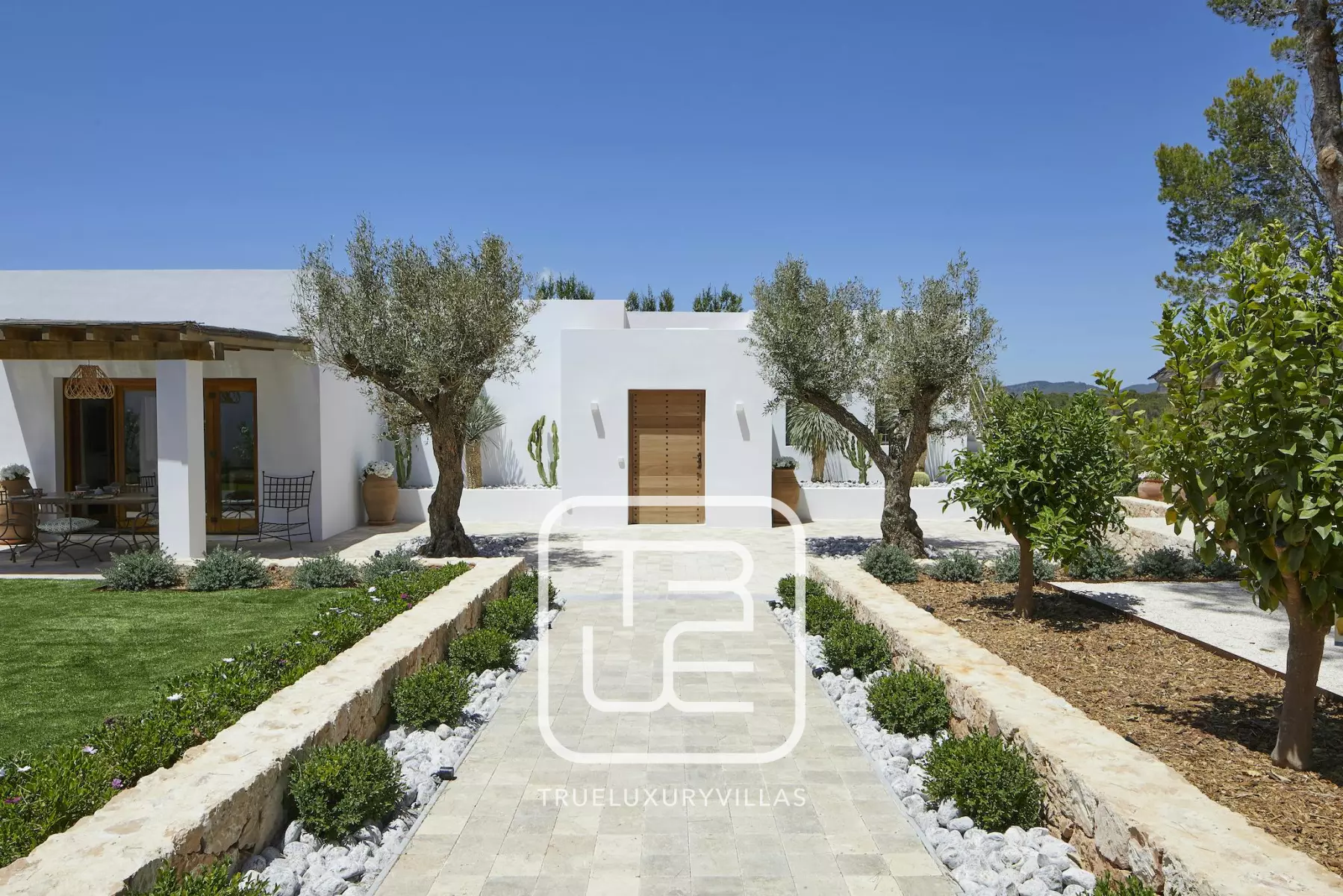 Villa Raza
