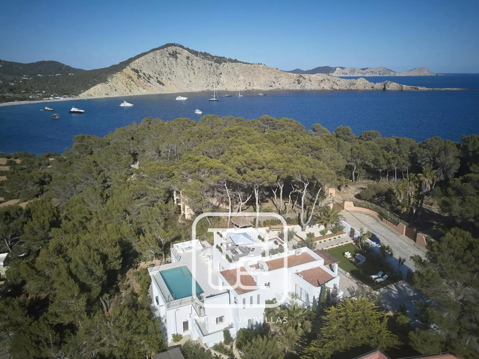 Villa Raza