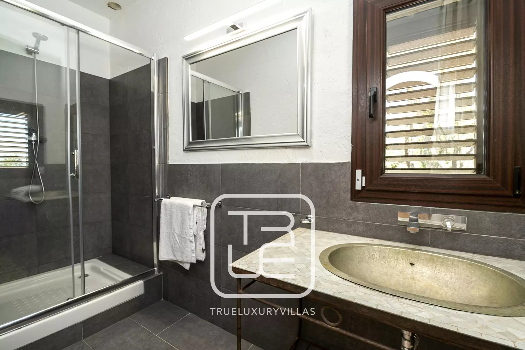 Villa Arima