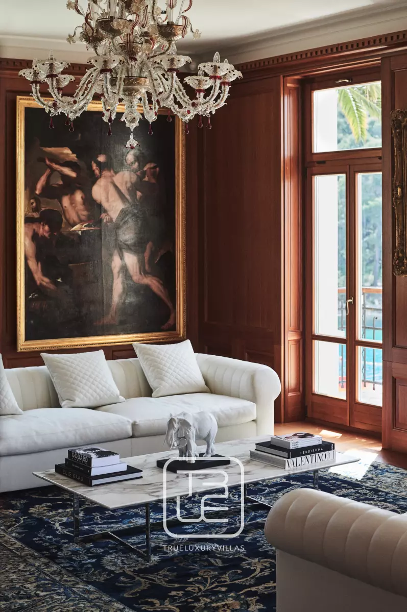 Villa Mira