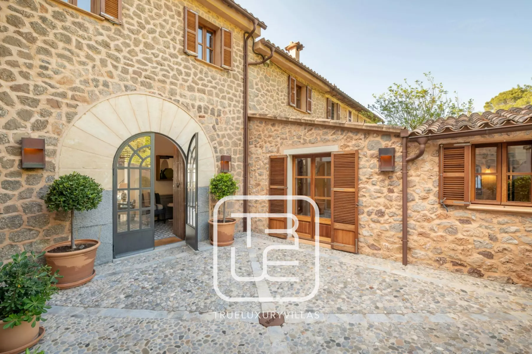Villa Lucari